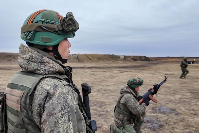 러시아의 쿠르스크 탈환 작전에 참가한 북한군. [타스=연합뉴스]